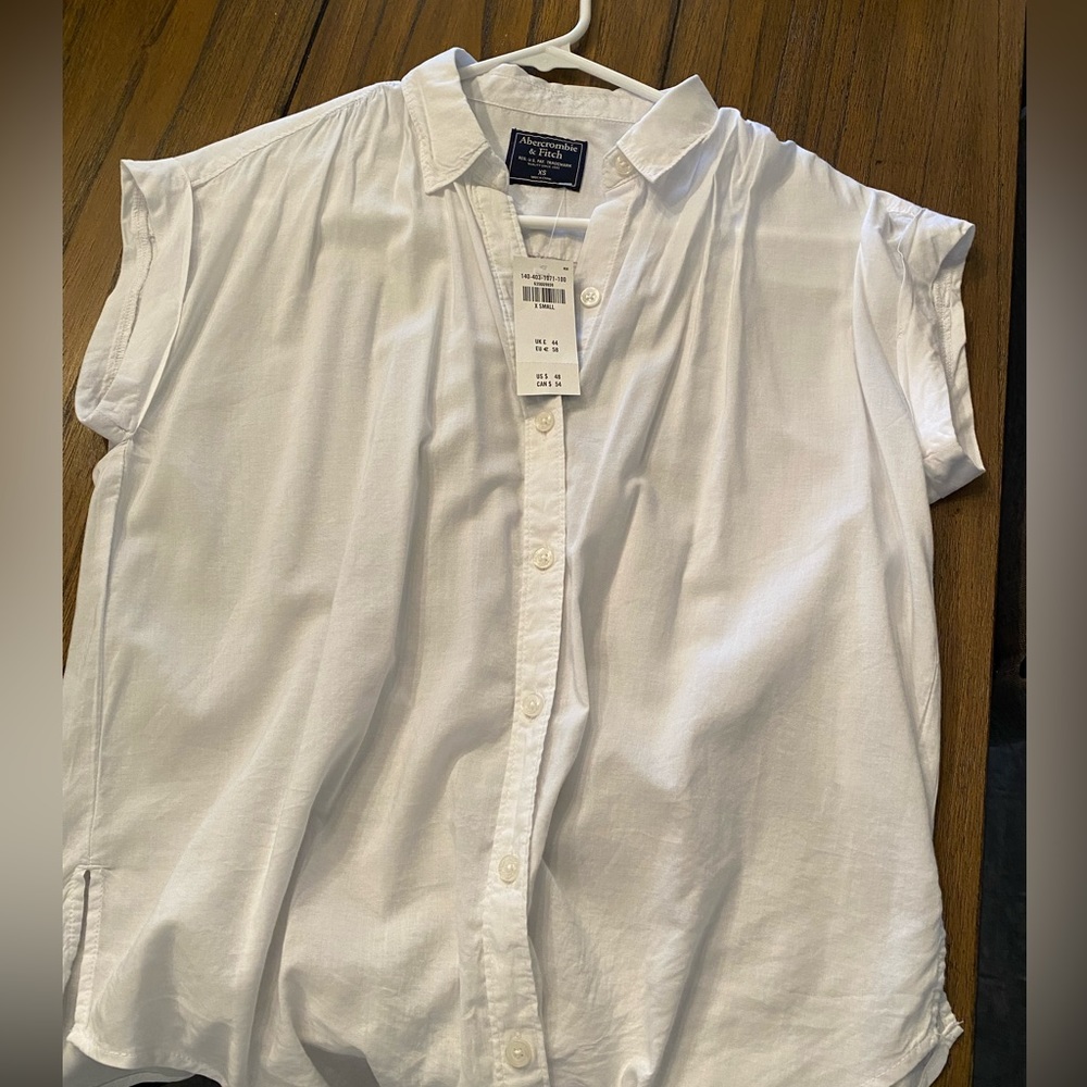 Abercrombie & Fitch white button up blouse